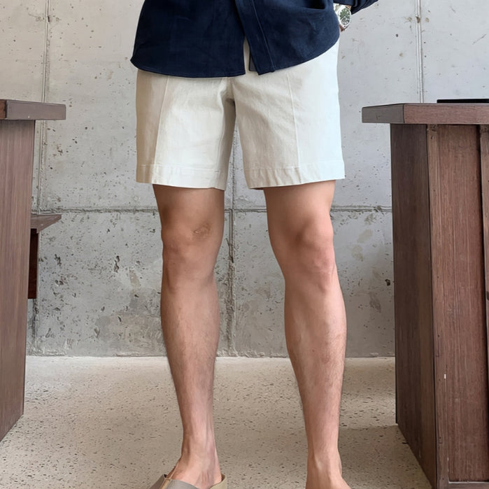 Old money style shorts for men